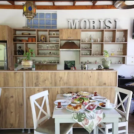 Morisi Hotel *